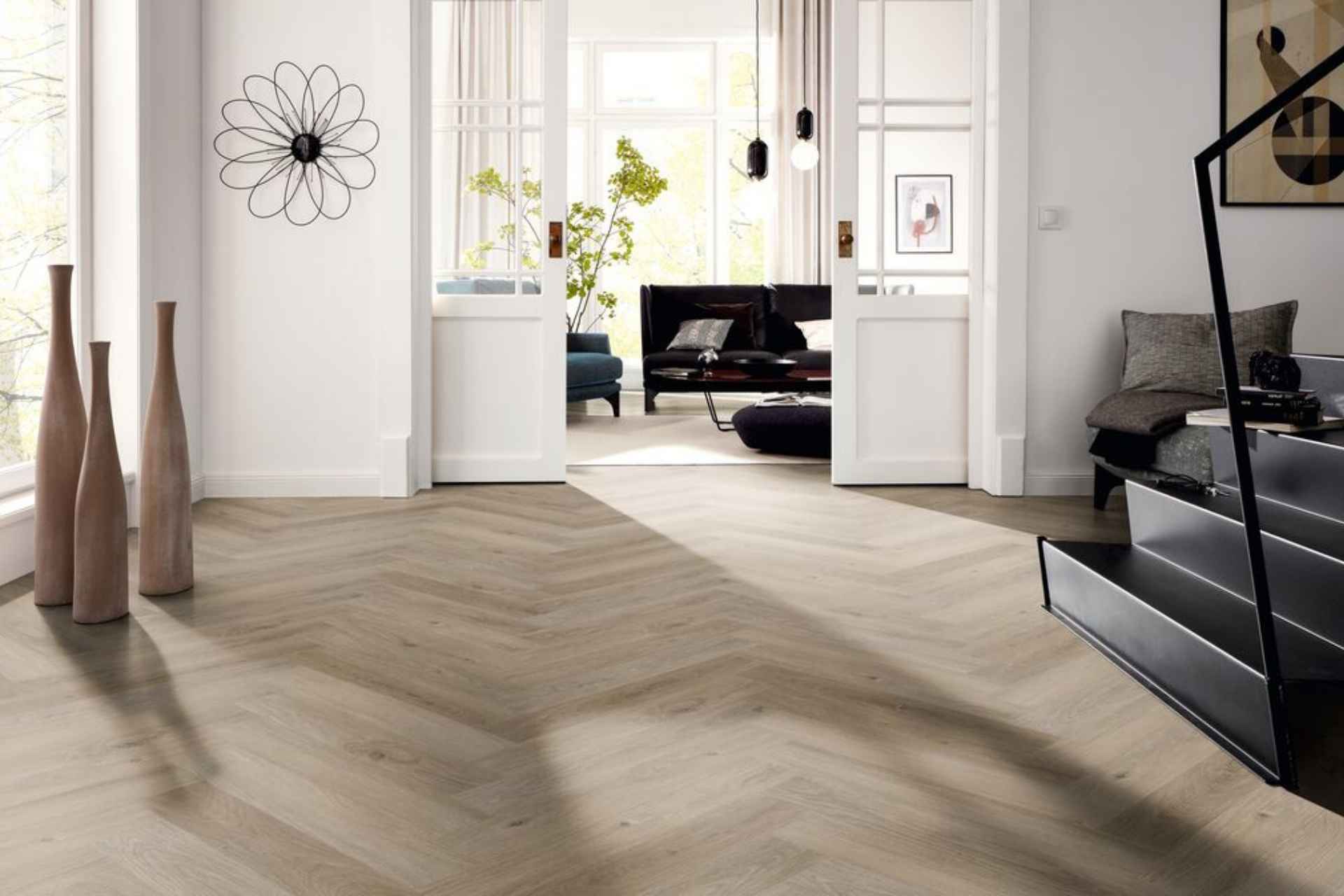 Verlegter Designboden in einem Wohnraum in Bielefeld