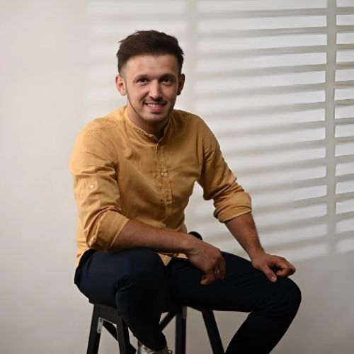 Lukas, Inhaber von 5 Designs